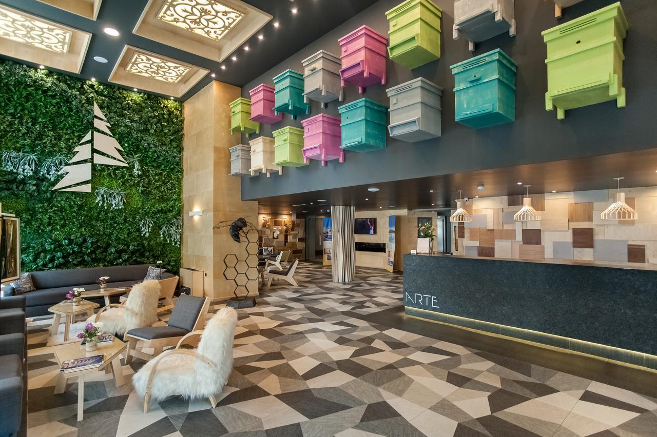アルテ スパ&パーク ホテル ヴェリングラード エクステリア 写真 The lobby of the hotel
